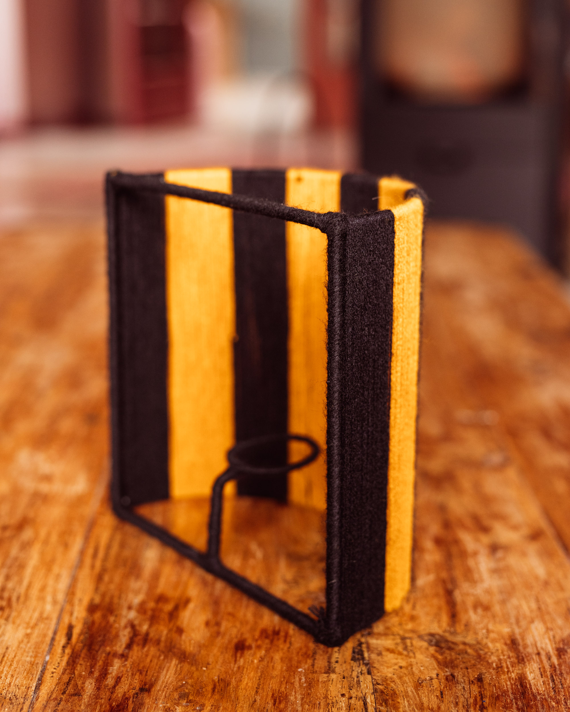 MI-Wall-Lamp-8368_Yellow